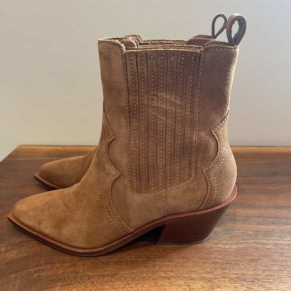 Dolce Vita Suede Western Ankle Chelsea Boots - Picture 3 of 6